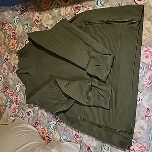 Green pullover XXL
